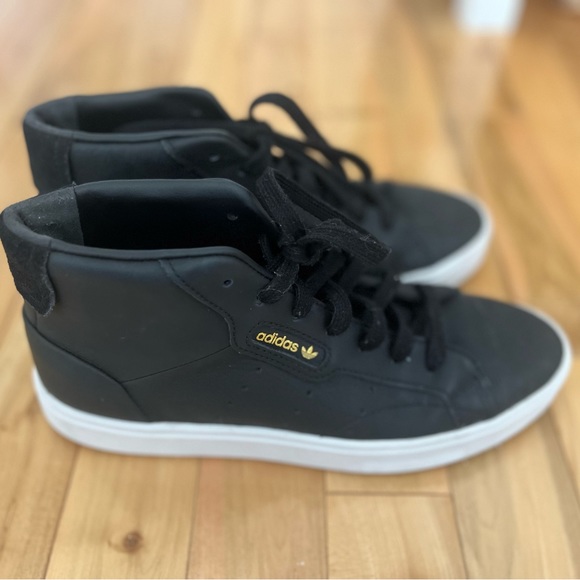 Women’a black and white leather Adidas sleek mid sneakers - size 6 - Picture 2 of 6